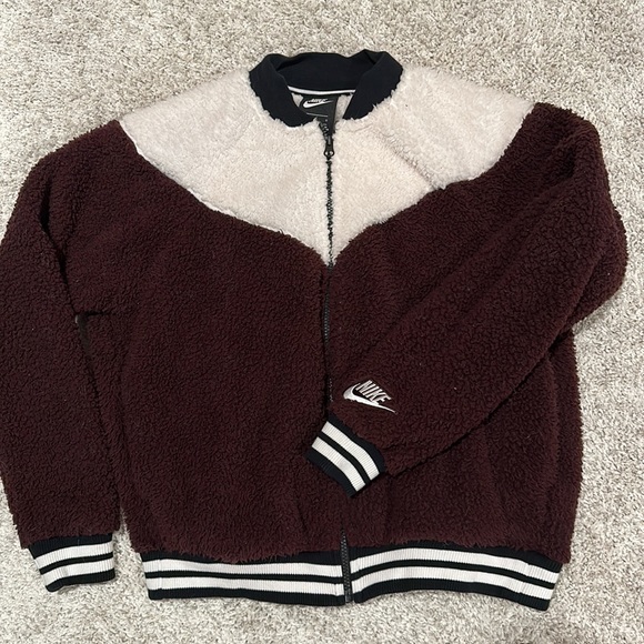 NIKE JACKET - Picture 1 of 3